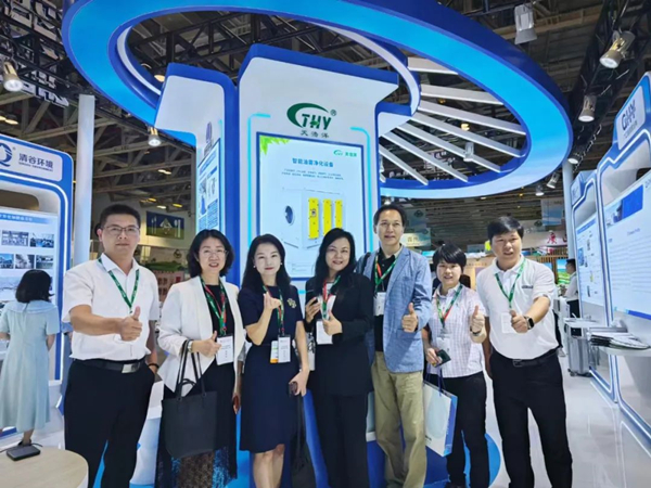 澳門環(huán)保展會社會組織機構合影